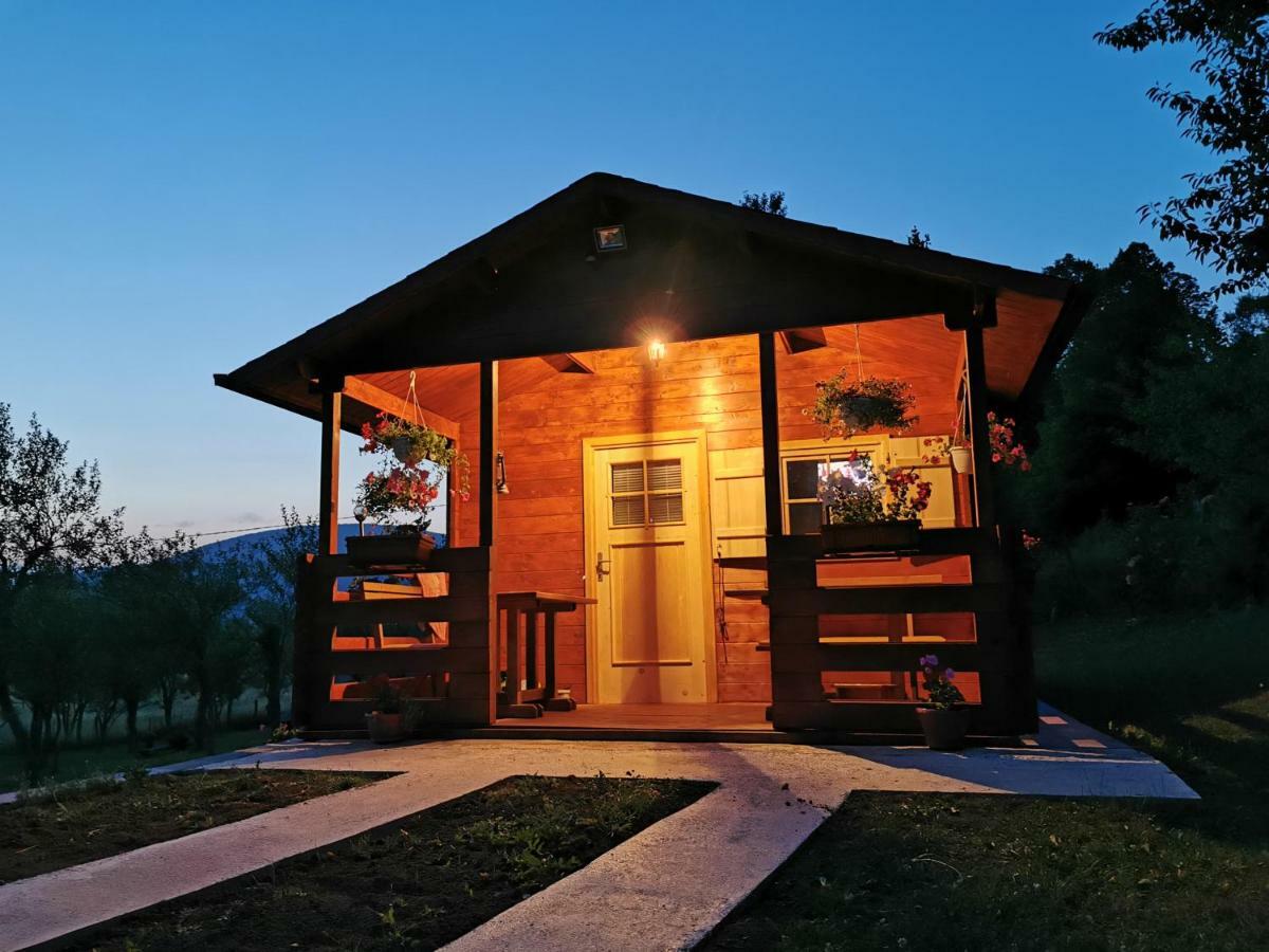 Cottage La Sierra With Jacuzzi كورينيتسا المظهر الخارجي الصورة